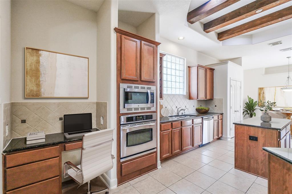 14807 Bonhamford Court, Humble, Texas image 9