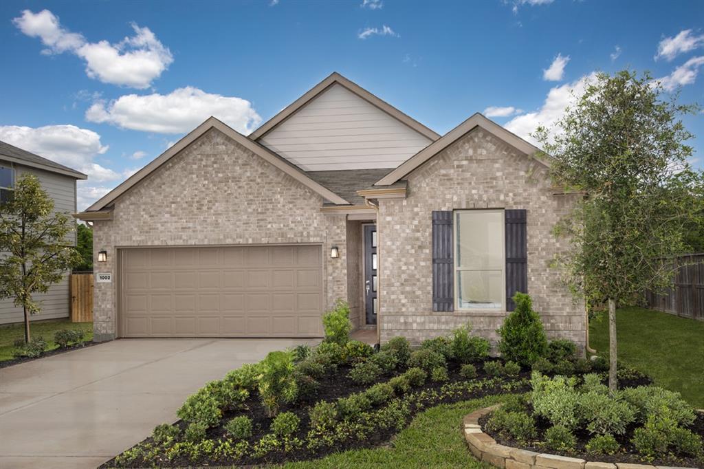 1002 Valley Crest Lane, La Marque, Texas image 1