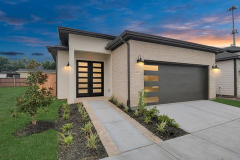 4326 Avron Drive Stafford TX 77477