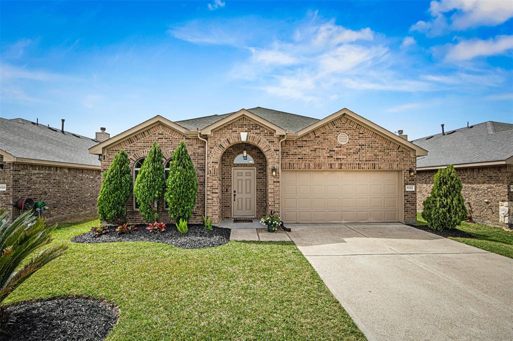 5022 Bay Lane