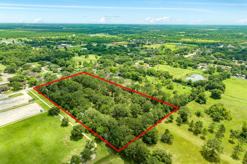 00 W Ryan Drive, Alvin, Texas image 5
