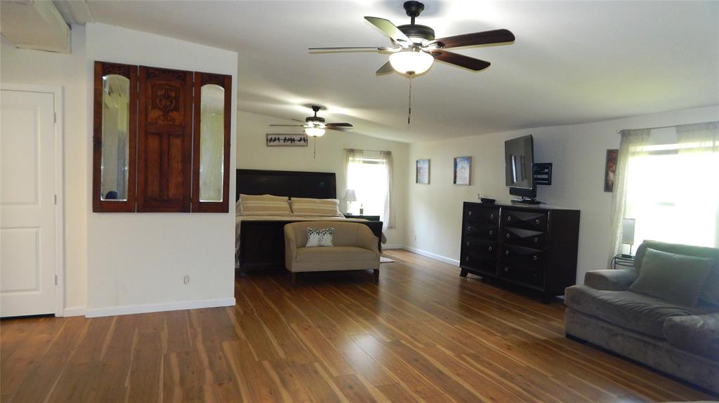 142 County Road 1332, Liberty, Texas image 23