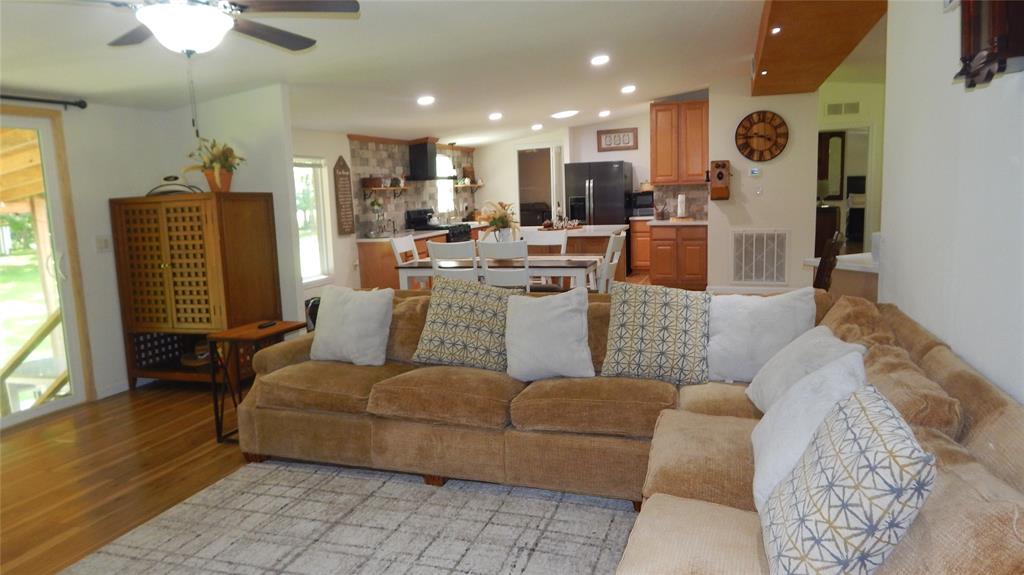 142 County Road 1332, Liberty, Texas image 16