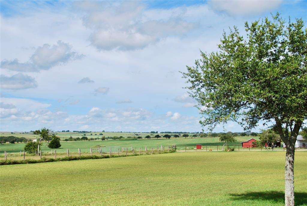 381 County Road 291, Shiner, Texas image 8