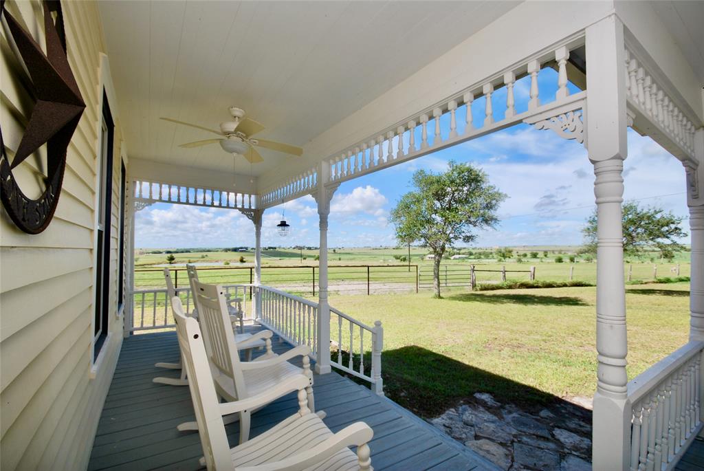 381 County Road 291, Shiner, Texas image 9