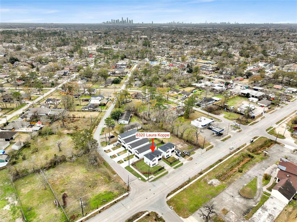 6320 Laura Koppe Road, Houston, Texas image 6