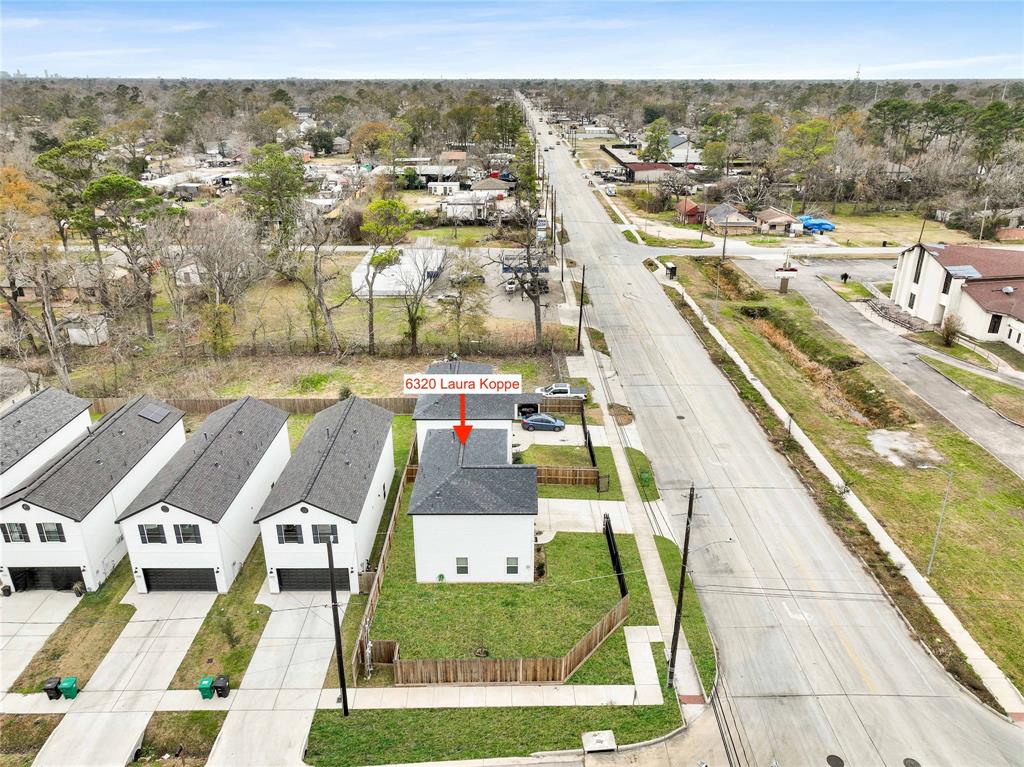 6320 Laura Koppe Road, Houston, Texas image 4