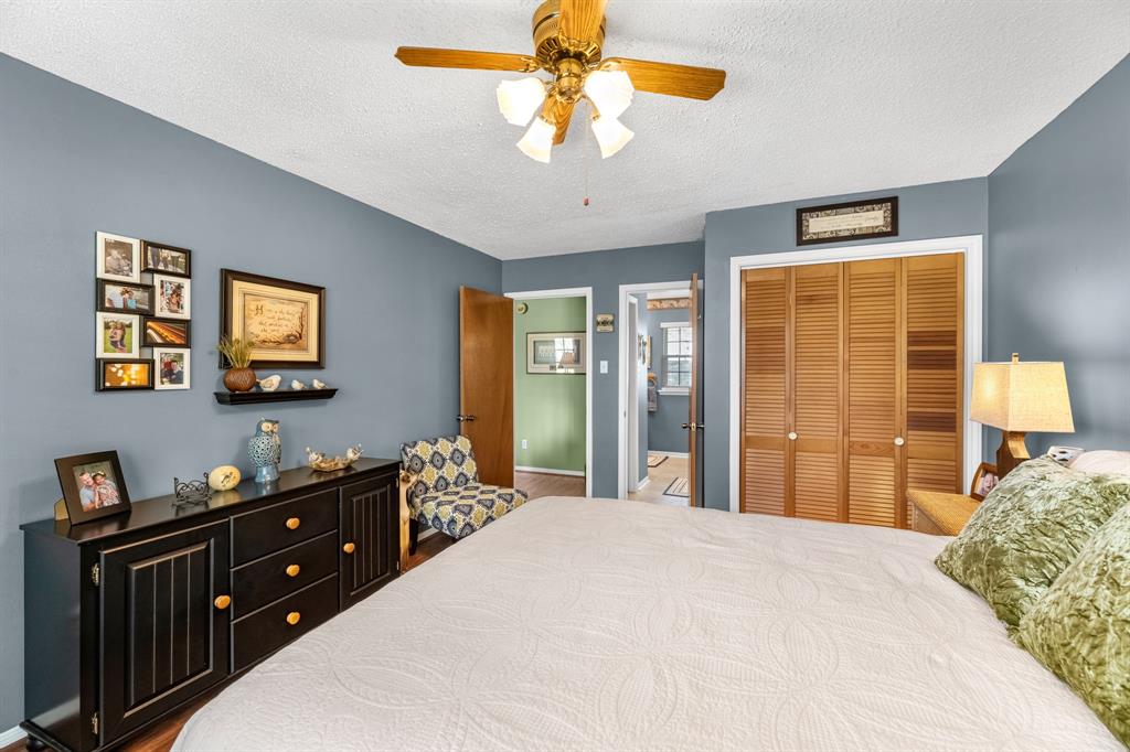 806 Riverside Drive, Alvin, Texas image 30