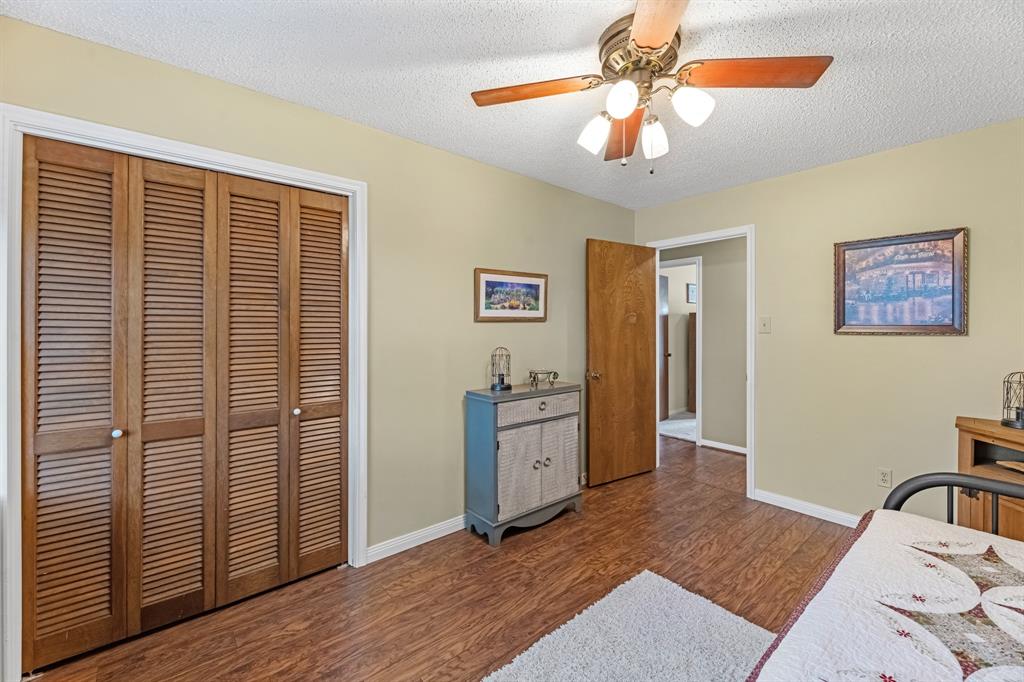 806 Riverside Drive, Alvin, Texas image 23