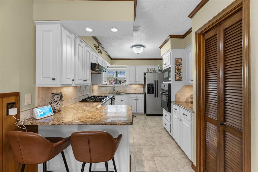 806 Riverside Drive, Alvin, Texas image 19