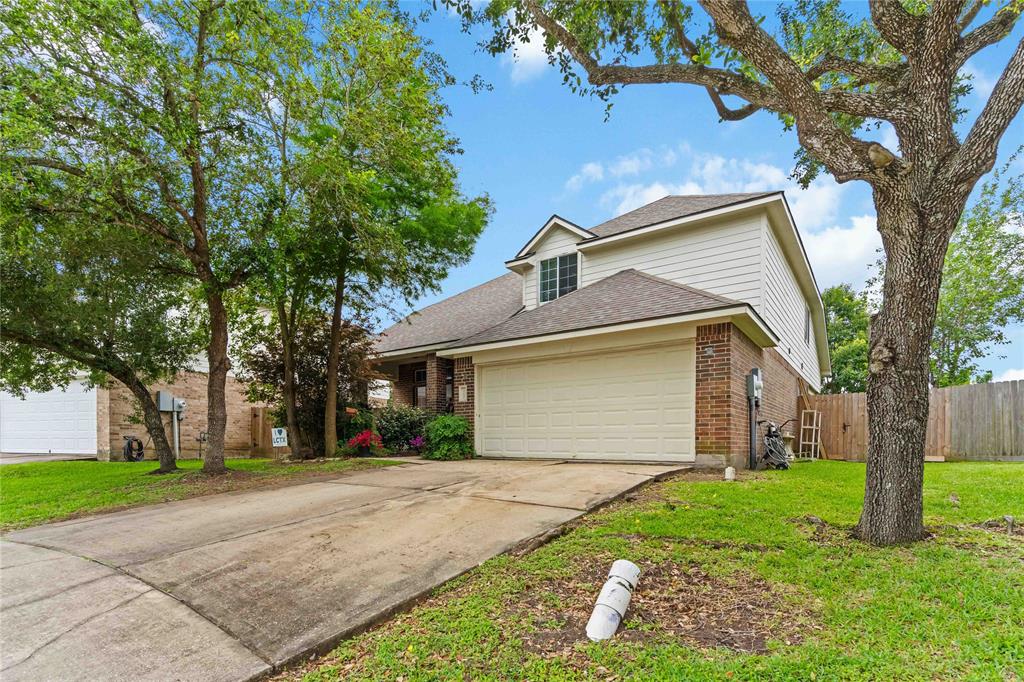 102 Pebble Walk Lane