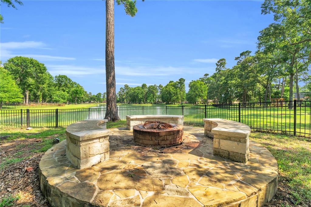 2402 Legends Gate Drive, Spring, Texas image 46