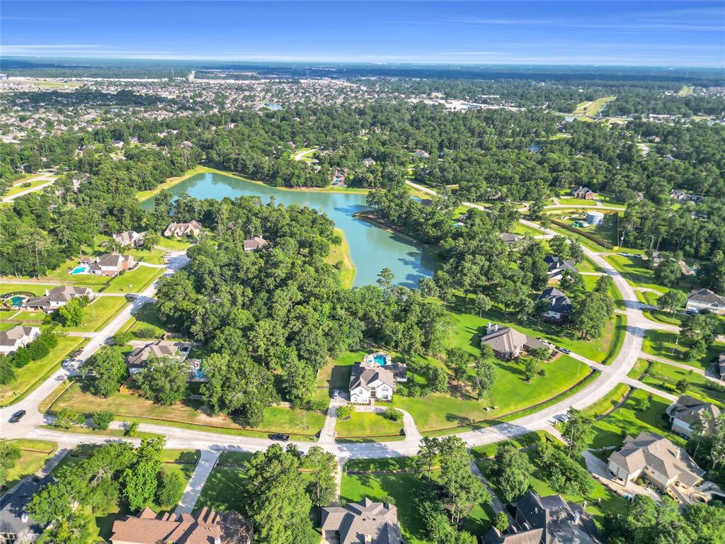 2402 Legends Gate Drive, Spring, Texas image 47