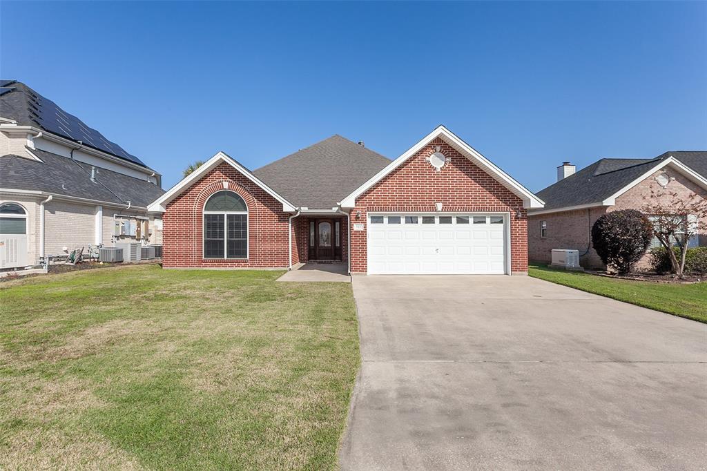 518 Roanoke Drive, Port Neches, Texas image 1