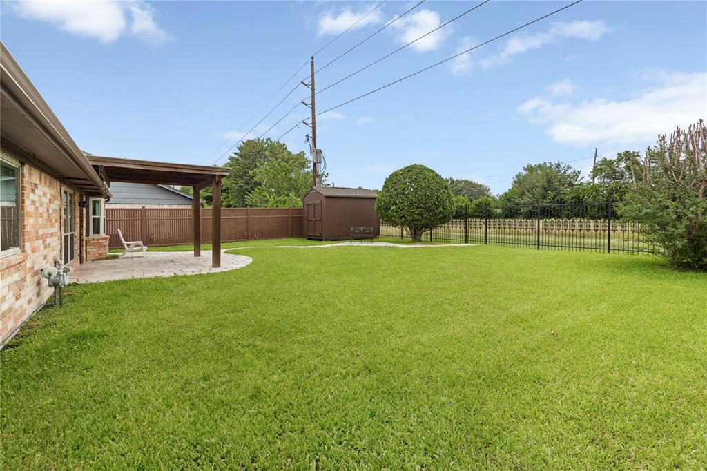 7422 Shady Vale Lane, Houston, Texas image 14