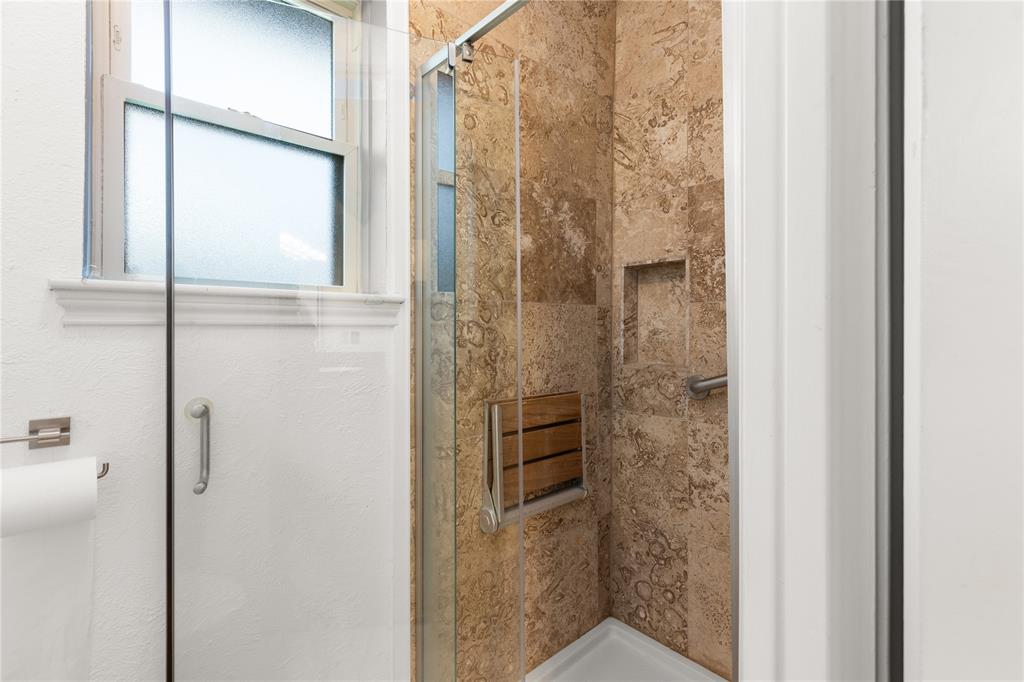 7422 Shady Vale Lane, Houston, Texas image 21