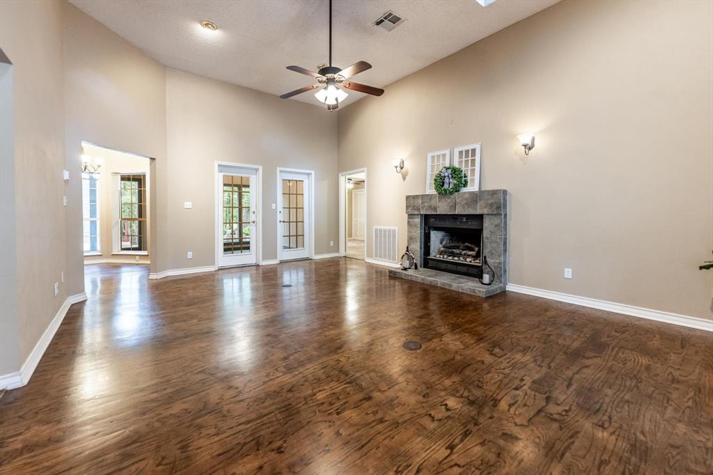 304 Inverness Street, Huntsville, Texas image 7