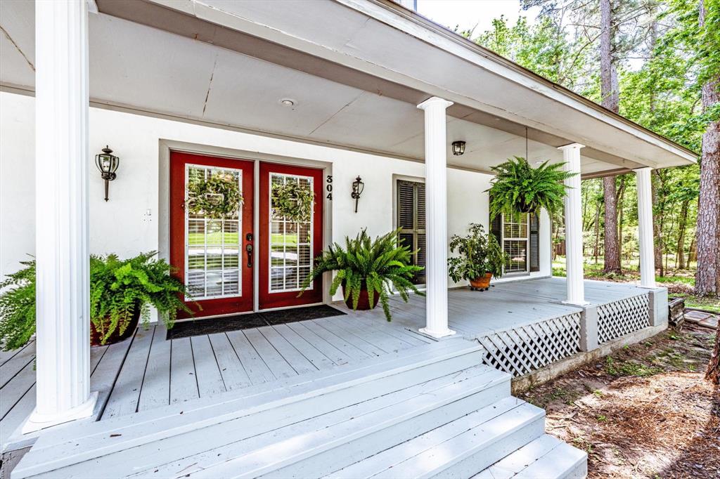 304 Inverness Street, Huntsville, Texas image 4