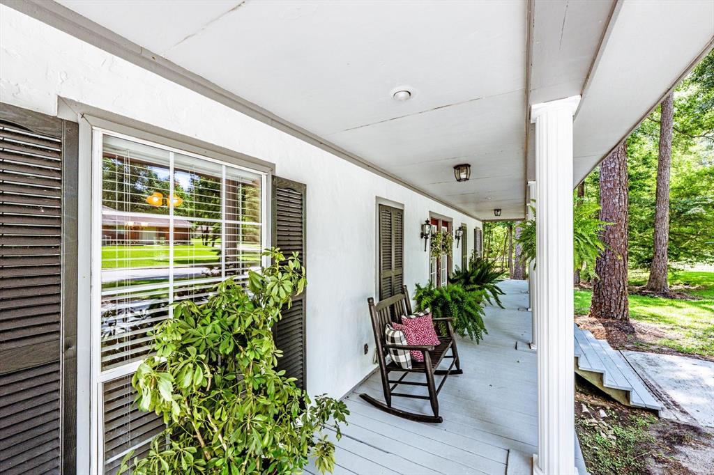 304 Inverness Street, Huntsville, Texas image 3