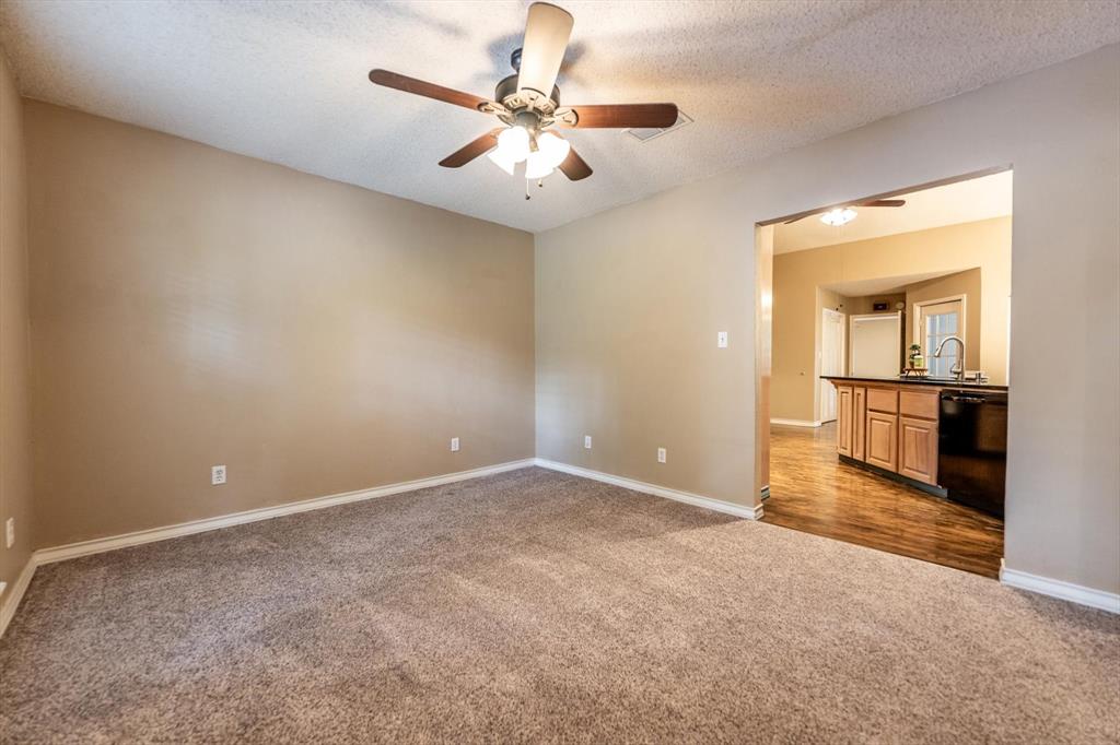 304 Inverness Street, Huntsville, Texas image 15