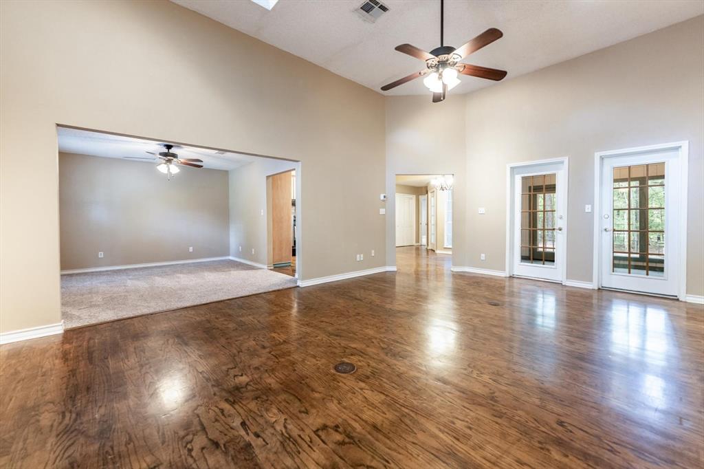 304 Inverness Street, Huntsville, Texas image 6