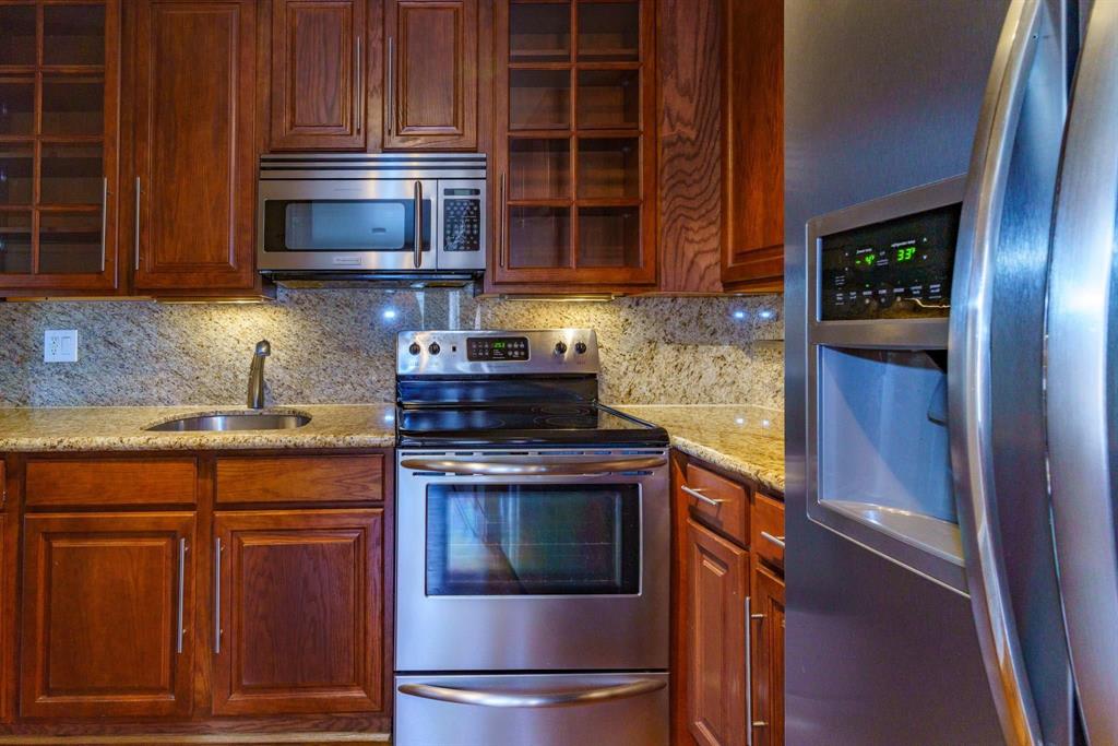 2023 Gentryside Drive #202, Houston, Texas image 9