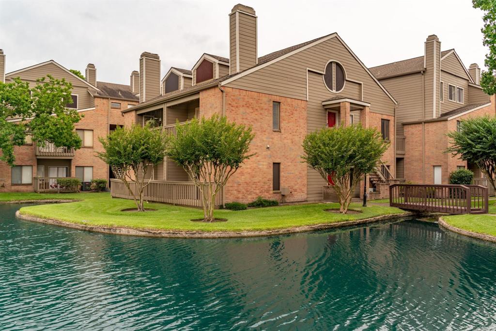 2023 Gentryside Drive #202, Houston, Texas image 1