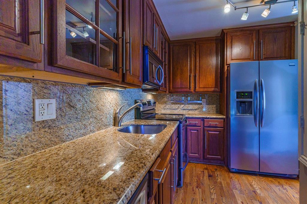 2023 Gentryside Drive #202, Houston, Texas image 4