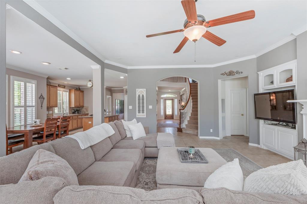 1120 Silveridge, Conroe, Texas image 9
