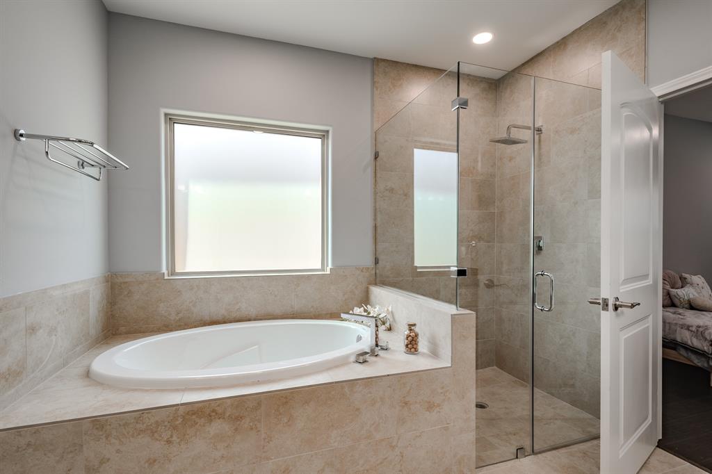 40242 Spyglass Hill Drive, Cleveland, Texas image 22