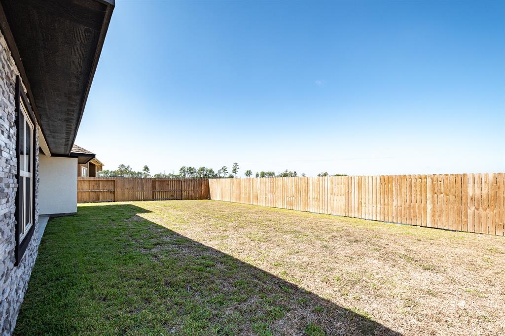 40242 Spyglass Hill Drive, Cleveland, Texas image 37