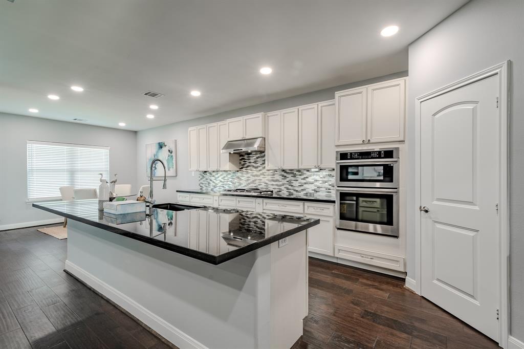 40242 Spyglass Hill Drive, Cleveland, Texas image 13