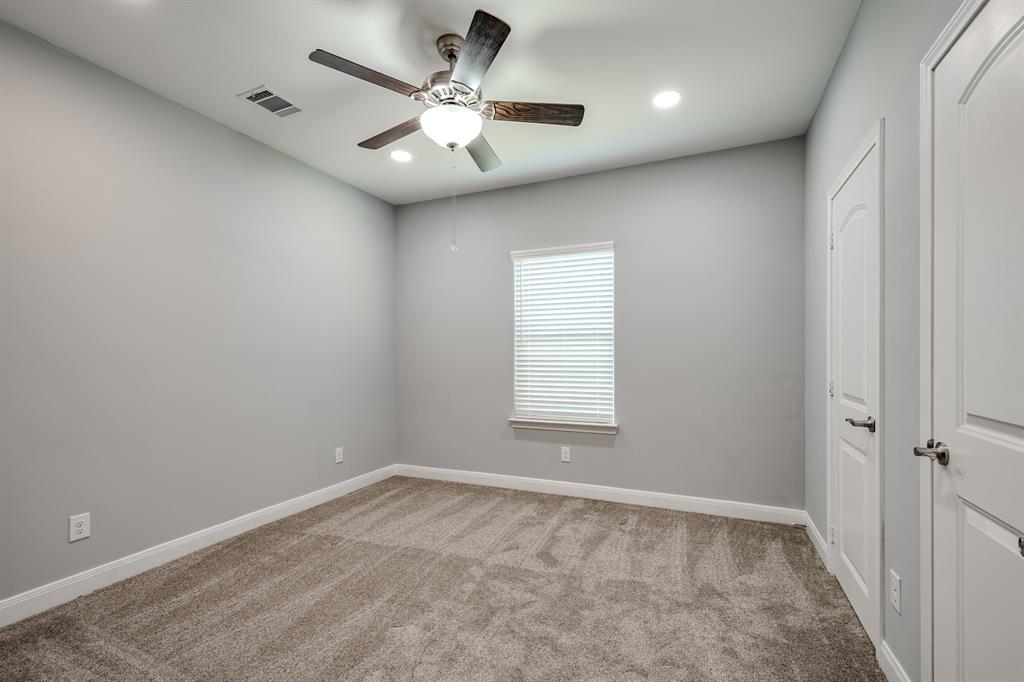 40242 Spyglass Hill Drive, Cleveland, Texas image 25