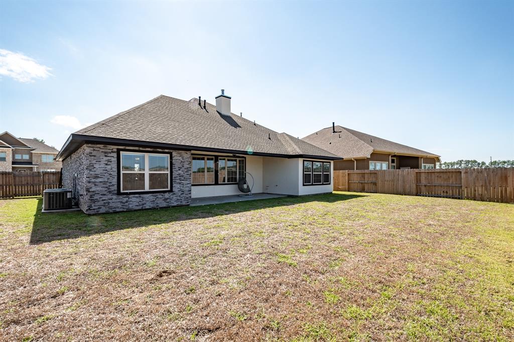 40242 Spyglass Hill Drive, Cleveland, Texas image 38