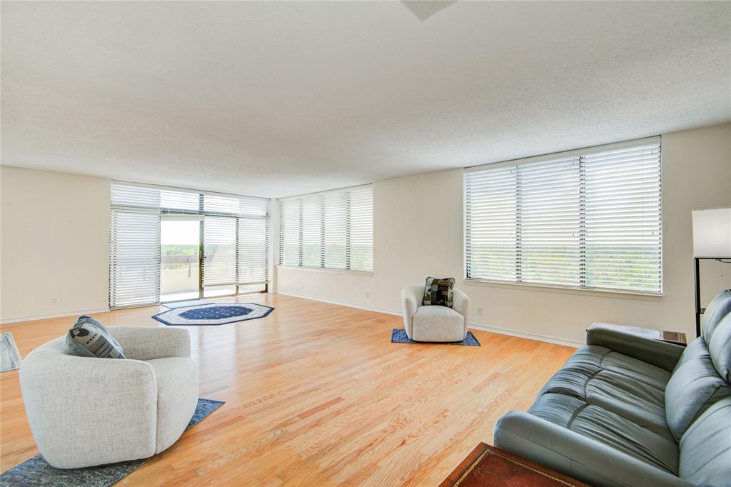 14655 Champion Forest Drive #1104, Houston, Texas image 4