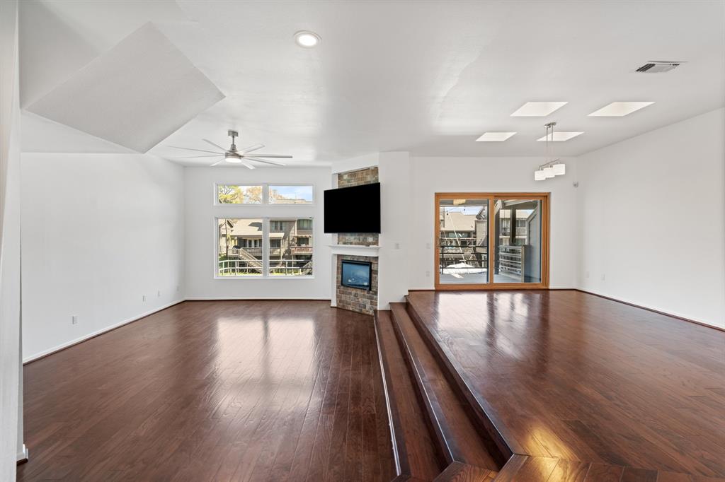 18205 Sandy Cove, Houston, Texas image 5