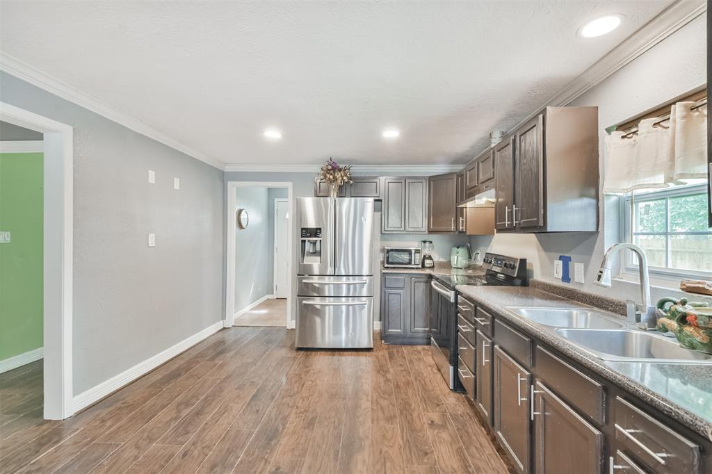 1115 Turner Street, Baytown, Texas image 2