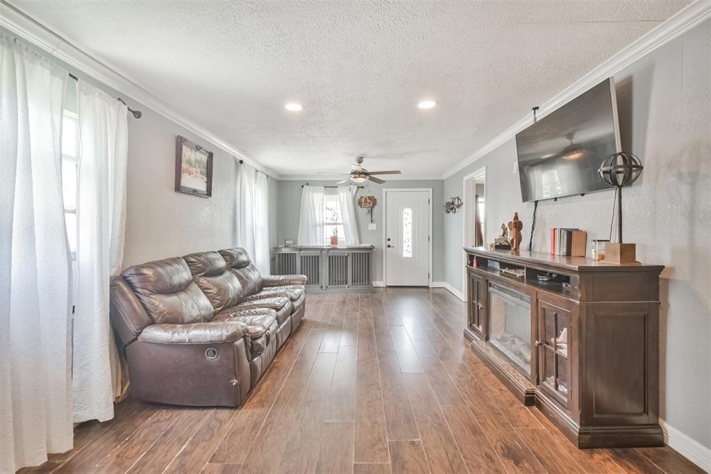 1115 Turner Street, Baytown, Texas image 6