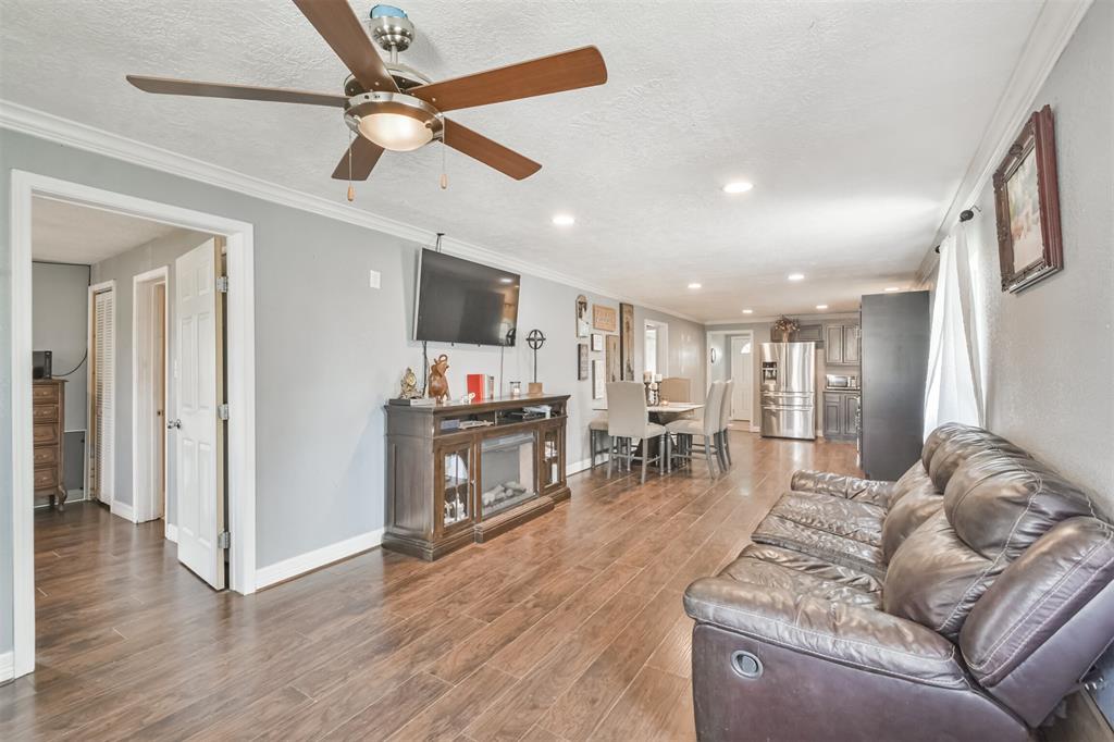 1115 Turner Street, Baytown, Texas image 5
