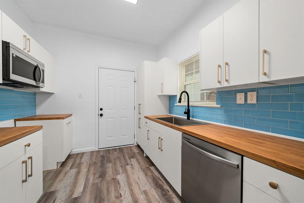 1310 31st Street, Galveston, Texas image 5