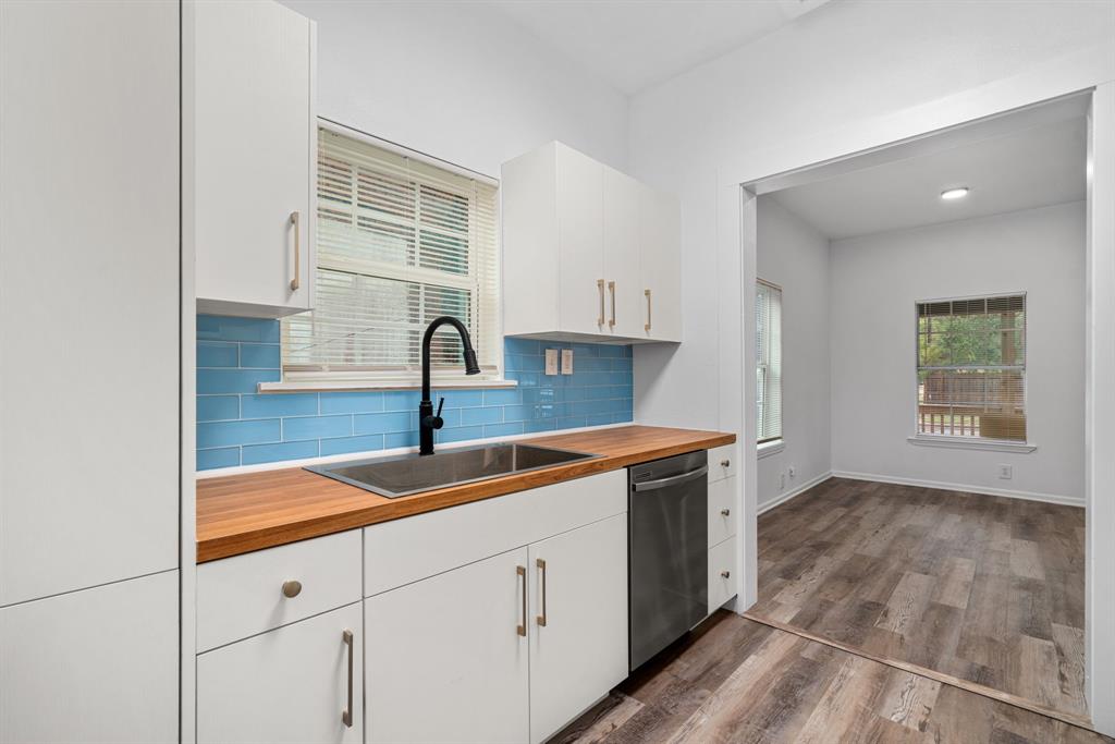 1310 31st Street, Galveston, Texas image 6
