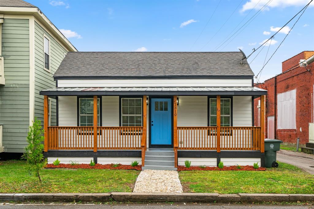 1310 31st Street, Galveston, Texas image 1