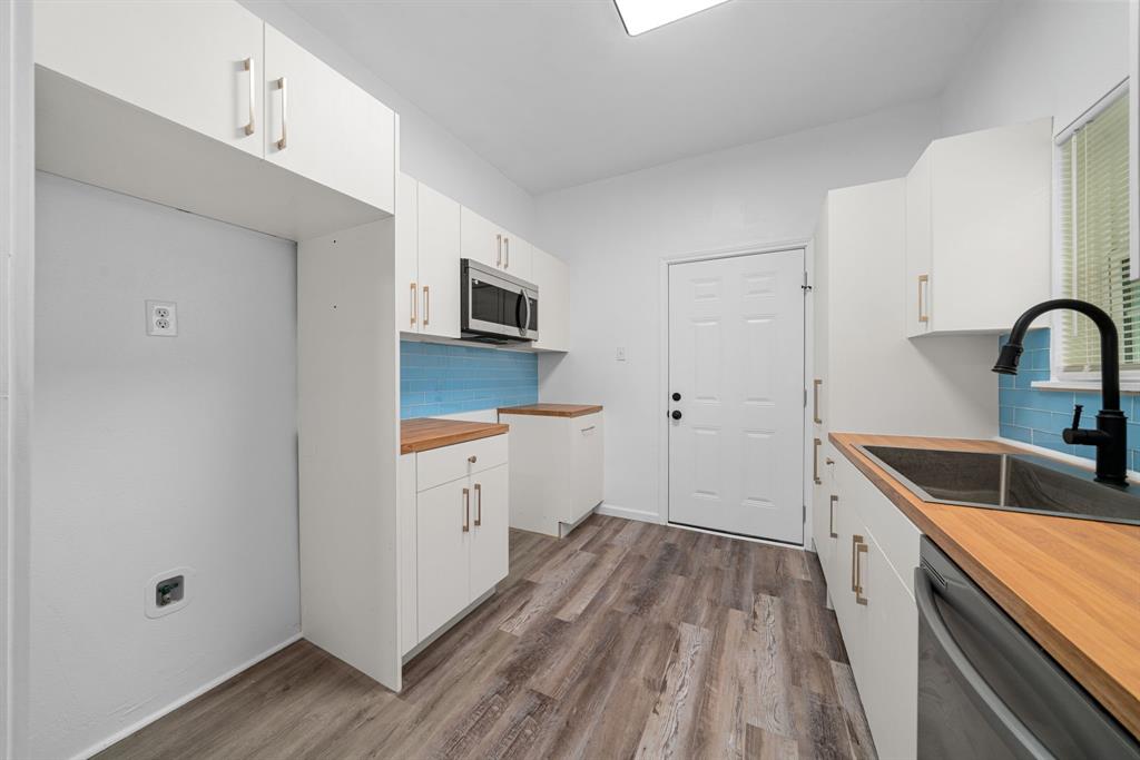 1310 31st Street, Galveston, Texas image 4