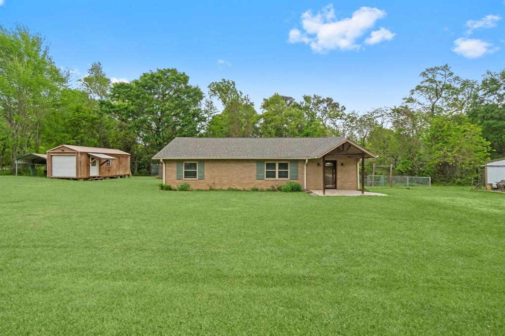 139 Florence Drive, Onalaska, Texas image 2