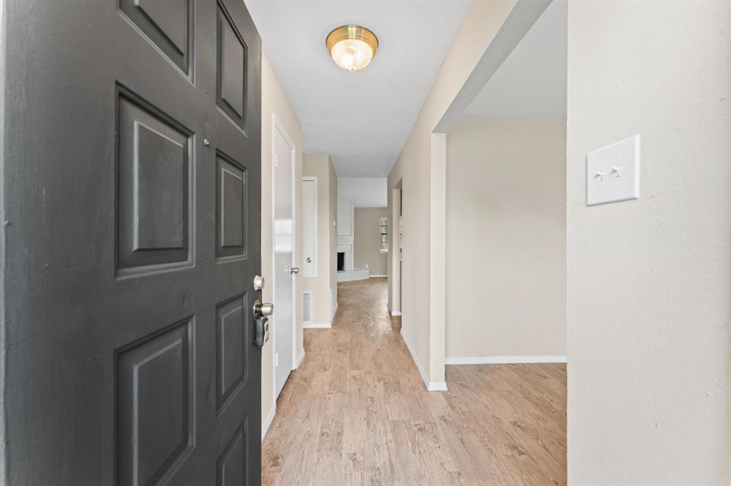 5507 Lynngate Drive