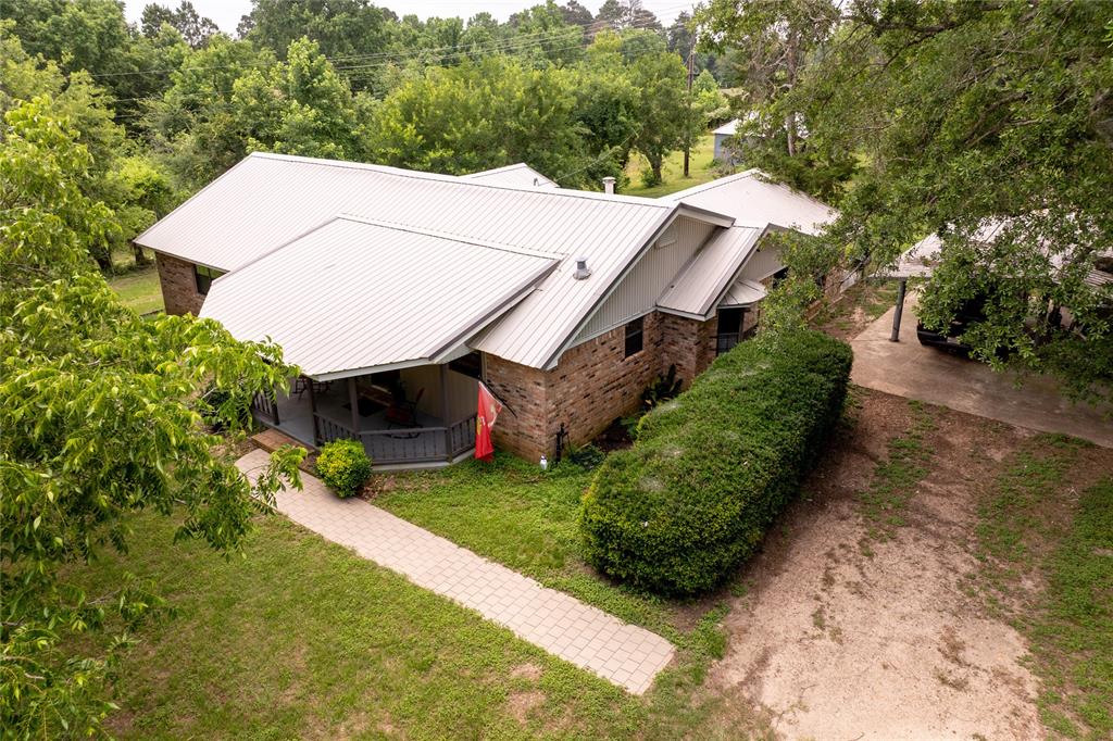 1933 Fm 1272, Grapeland, Texas image 2