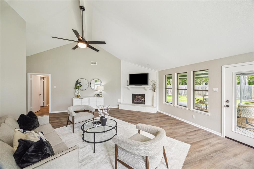 2301 Colleen Drive, Pearland, Texas image 10