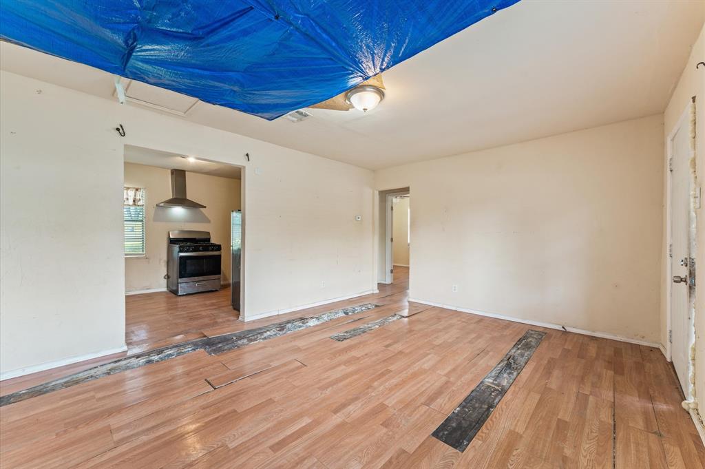 8121 Woodlyn Road, Houston, Texas image 4