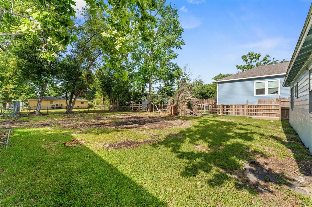 8121 Woodlyn Road, Houston, Texas image 13