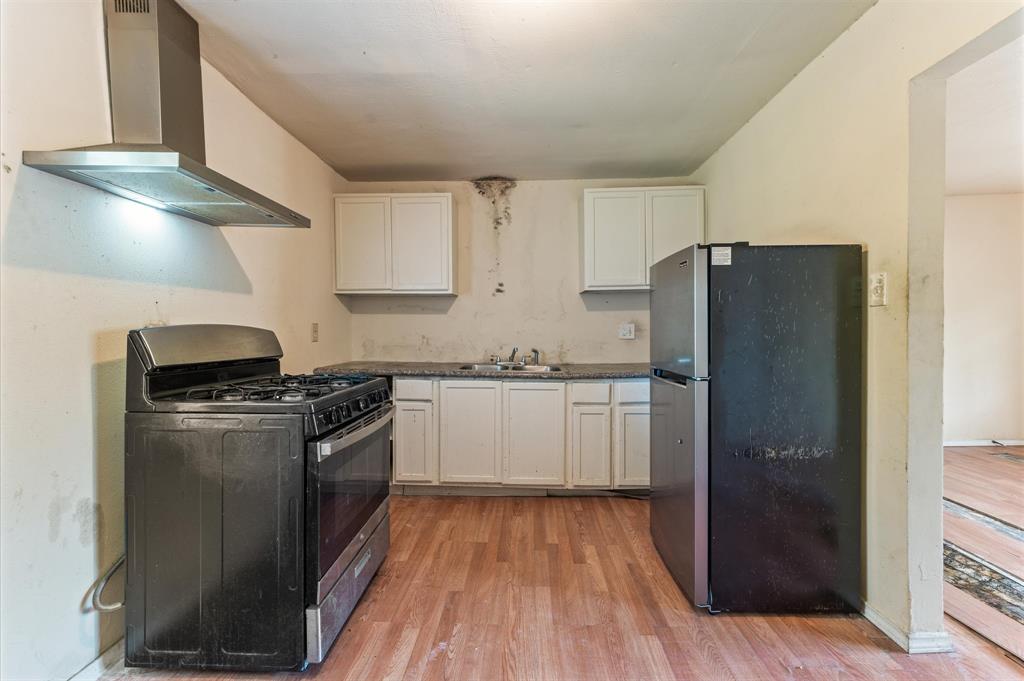 8121 Woodlyn Road, Houston, Texas image 6